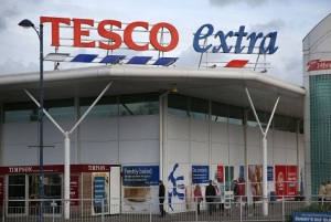 How Is Tesco CEO Winning Back Shoppers Other Than Its Price?