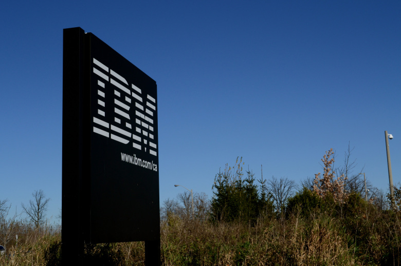 "IBM signs deal with Apache Spark"