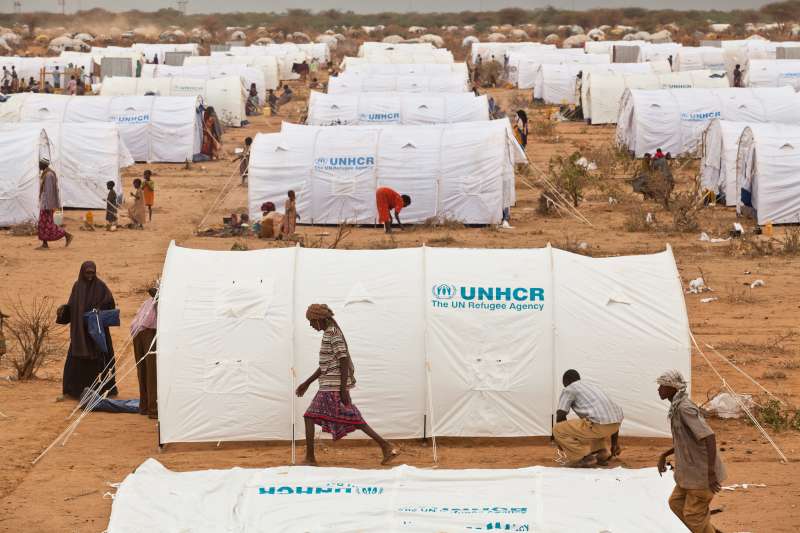 alt="UHNCR Tents Helping Refugees"