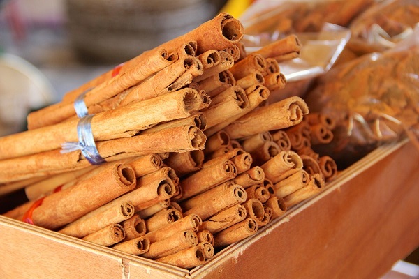 Cinnamon sticks in a box