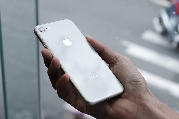 Silver iPhone 8